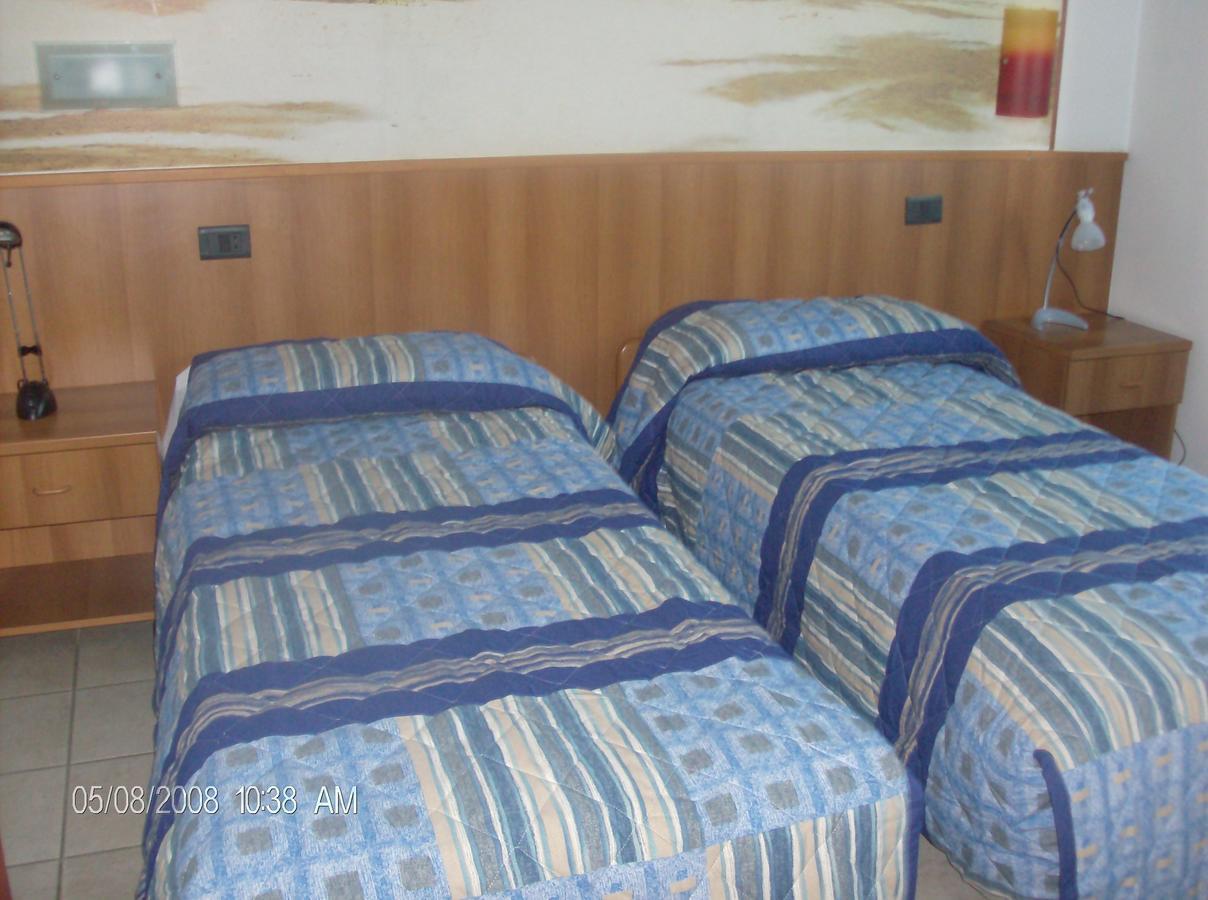 Borromeo Residenze Service S.A.S Peschiera Borromeo Ngoại thất bức ảnh